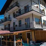 La Maison Hotel 2*