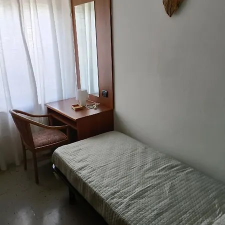 La Maison Hotel